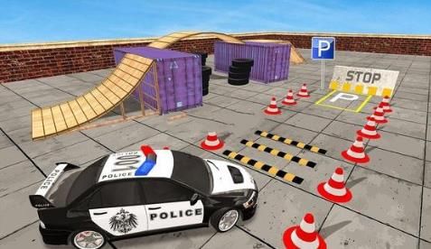 现代警车停车游戏中文手机版（police car parking 2021） v1.0